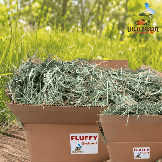 Extra fluffy Orchard hay in a box