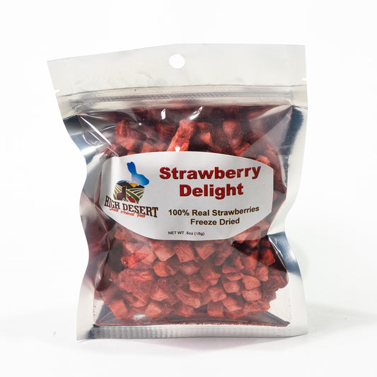Freeze-dried strawberry pieces for small animal treats – High Desert Special